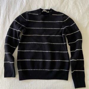 Vince 100% merino wool navy and white sweater.